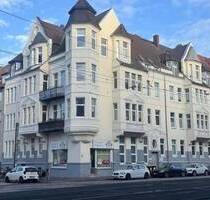 Altbauwohnung,, 160 qm - ideal für Familien oder PraxisBüro, List, Balkon - Hannover