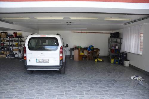 Garage - 