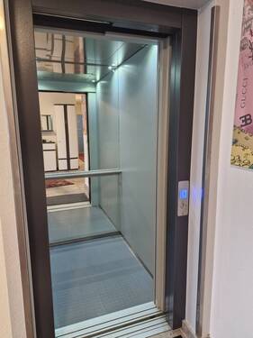 Fahrstuhl - 