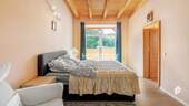 1. OG Schlafzimmer 1 2 - 