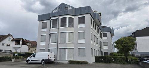 Außenansicht - Moderne 272 m² Büro- Praxisfläche in zentraler Lage in Obertshausen