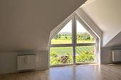 Zimmer im Dachgeschoss - 