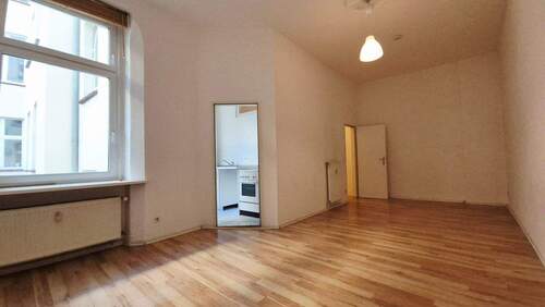 Wohnbereich (3).jpg - 1 Zimmer Etagenwohnung zum Kaufen in Berlin