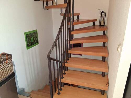 Treppe zum Obergeschoss - 