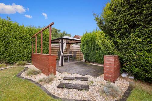 Terrasse mit winterfestem Pavillion - 