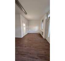 Wohnen oder Büro in Top Lage! - 350,00 EUR Kaltmiete, in Beckum (PLZ: 59269)