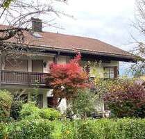 Charmante 2-Zimmer-Wohnung mit Balkon in zentraler Lage von Bad Reichenhall (1. Obergeschoss).
