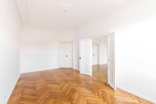 Schlafzimmer 2 - Etagenwohnung mit 157,00 m² in Leipzig zum Kaufen