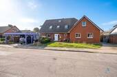 Außenansicht - Großzügiges Zweifamilienhaus in Flensburg - ideal für Familie & Vermietung