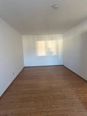 WhatsApp Image 2025-07-03 at 23.39.54 (1).jpeg - 4 Zimmer Etagenwohnung zur Miete in Gaggenau
