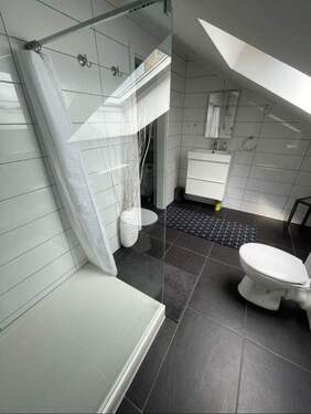 Badezimmer - 2 Zimmer Etagenwohnung zur Miete in Kaiserslautern