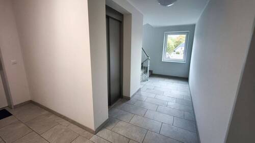 Treppenhaus (2) - 4 Zimmer Etagenwohnung in Heist