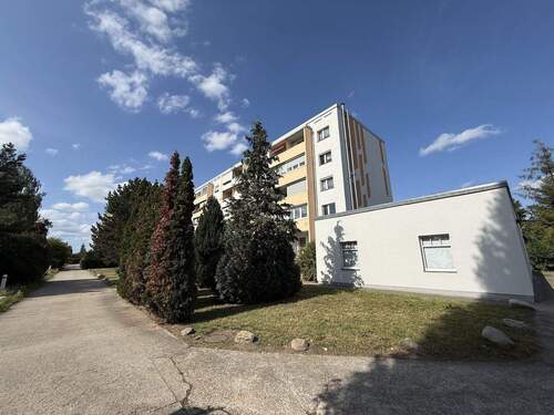 Hausseitenansicht - Etagenwohnung mit 49,00 m&sup2; in Lutherstadt Wittenberg zum Kaufen