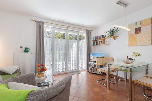 Die bodentiefen Fenster mit Blick ins Grüne - 