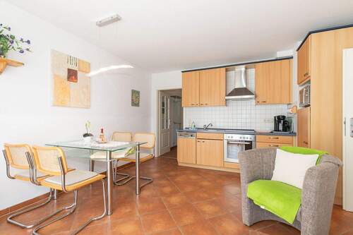 Die großzügige Wohn-Ess-Küche - 