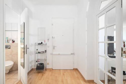 Eingangsbereich - Etagenwohnung mit 120,70 m&sup2; in Berlin zum Kaufen