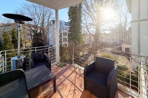 Einladener Balkon - 