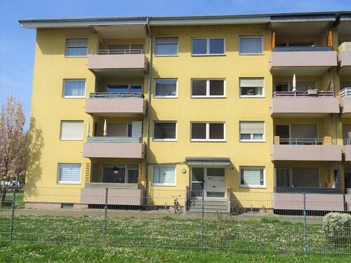 515-01_001.JPG - Schöne 4-Zimmer-Wohnung mit zwei Balkonen und separatem WC im 3.OG