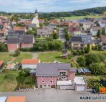 Behinderten und Rollstuhlgerechtes Mehrfamilienhaus mit Aufzug, Sonnenterrasse und großen Garten - Plößberg Wildenau