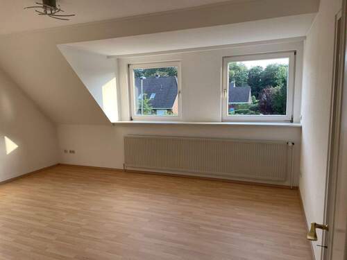 Zimmer 1, erstes OG - 