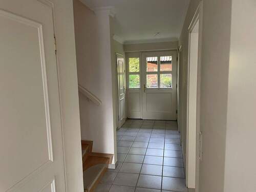 Eingang/Flur/Treppe OG/Keller - 