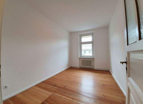 Schlafzimmer - (KI generiert) - Mittendrin statt nur dabei: Bezugsfertige 2-Zimmer-Wohnung mit Charakter in Wedding!