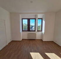 Großzügige, helle 5-Zimmer-Dachgeschosswohnung im Altbau - ruhige Lage mit Weitblick in Ammendorf - Halle OT Ammendorf Ammendorf-Beesen
