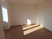 Schlafzimmer 1 - 5 Zimmer Etagenwohnung zur Miete in Halle OT Ammendorf