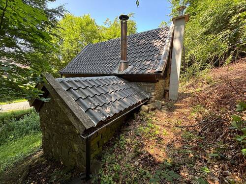 Rückansicht vom Backhaus - Einfamilienhaus in Reichshof zum Kaufen