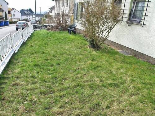 Garten zur Straße - Mehrfamilienhaus, Wohnhaus mit 140,00 m&sup2; in Wiesbaden zum Kaufen