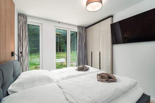 Das ruhige Schlafzimmer 1 mit Blick in den Wald - 