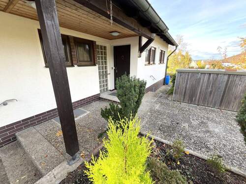 Eingangsbereich - 3 Zimmer Bungalow in Röttenbach