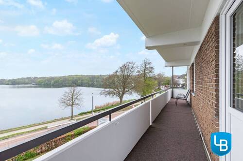 Balkon in Westlage - 