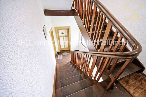 Treppe vom 1.OG zum 2.OG - 
