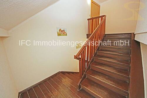 Treppe vom 2.OG zum DG - 