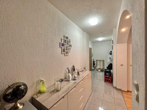 Flur - 3 Zimmer Etagenwohnung in Offenbach