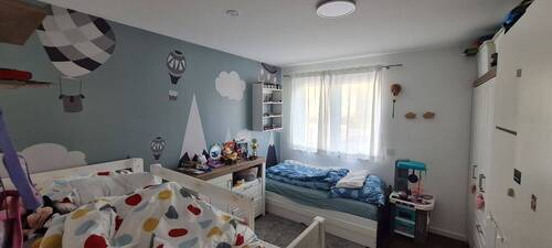 Teilansicht vom Kinderzimmer.jpg - 