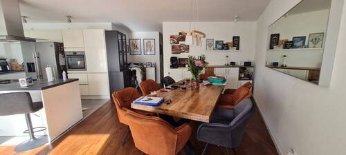 Teilansicht von der Küche und dem Eßbereich.jpg - 