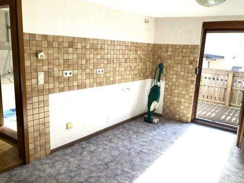 OG Zimmer mit Küchenanschlüssen,Zugang Balkon - 