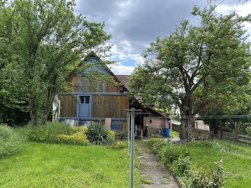 Garten - Kleines Haus mit großem Garten und Scheune