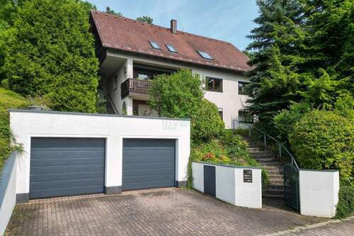 Ansicht - 7 Zimmer Einfamilienhaus in Sulzbach-Rosenberg