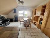 Wohnzimmer - Helle & Top geschnittene DG Wohnung mit EBK & Stellplatz in Sankt Augustin Buisdorf