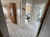 Flur - Etagenwohnung mit 52,00 m&sup2; in Sankt Augustin zur Miete