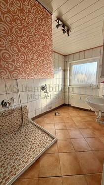EG links Badezimmer Ansicht 1 - 