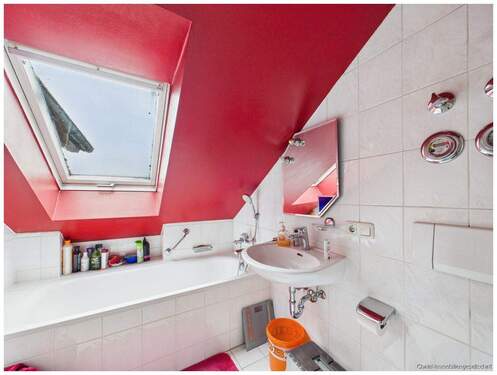 Badezimmer - Etagenwohnung mit 40,00 m² in Moosinning zum Kaufen