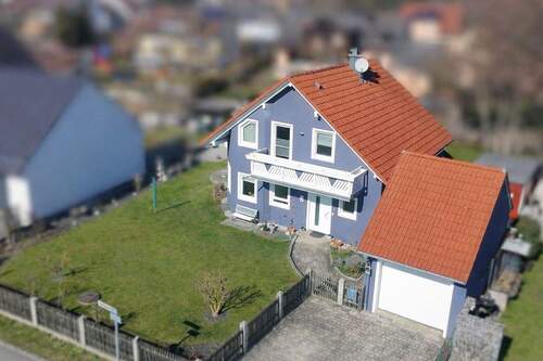 Außen - Einfamilienhaus mit 100,00 m&sup2; in Teublitz zum Kaufen