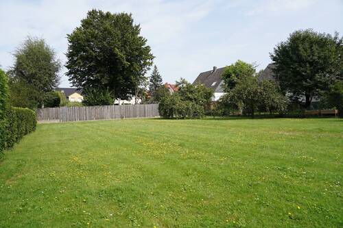 ca. 779 m² Grundstück - * Großzügiges Baugrundstück in LehrteHämelerwald * - ca. 779 m² Gebäude- u. Freifläche