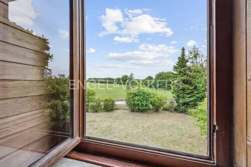 Feldrandlage mit Blick - 8 Zimmer Einfamilienhaus in Trittau