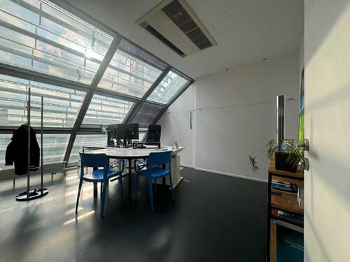 Bild 1 - Bürofläche mit Hafenblick im Medien-Hafen - flexibel, möbliert, sofort verfügbar