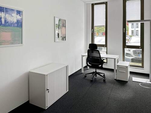 Property Image 1 - Privater Büroraum für 1 Person in Regus Rheinpromenade
